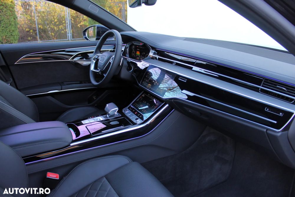 Audi A8 60 TFSI e quattro Tiptronic PHEV - 12