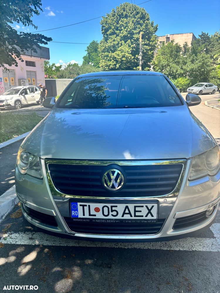 Volkswagen Passat 1.6 FSI Comfortline - 3