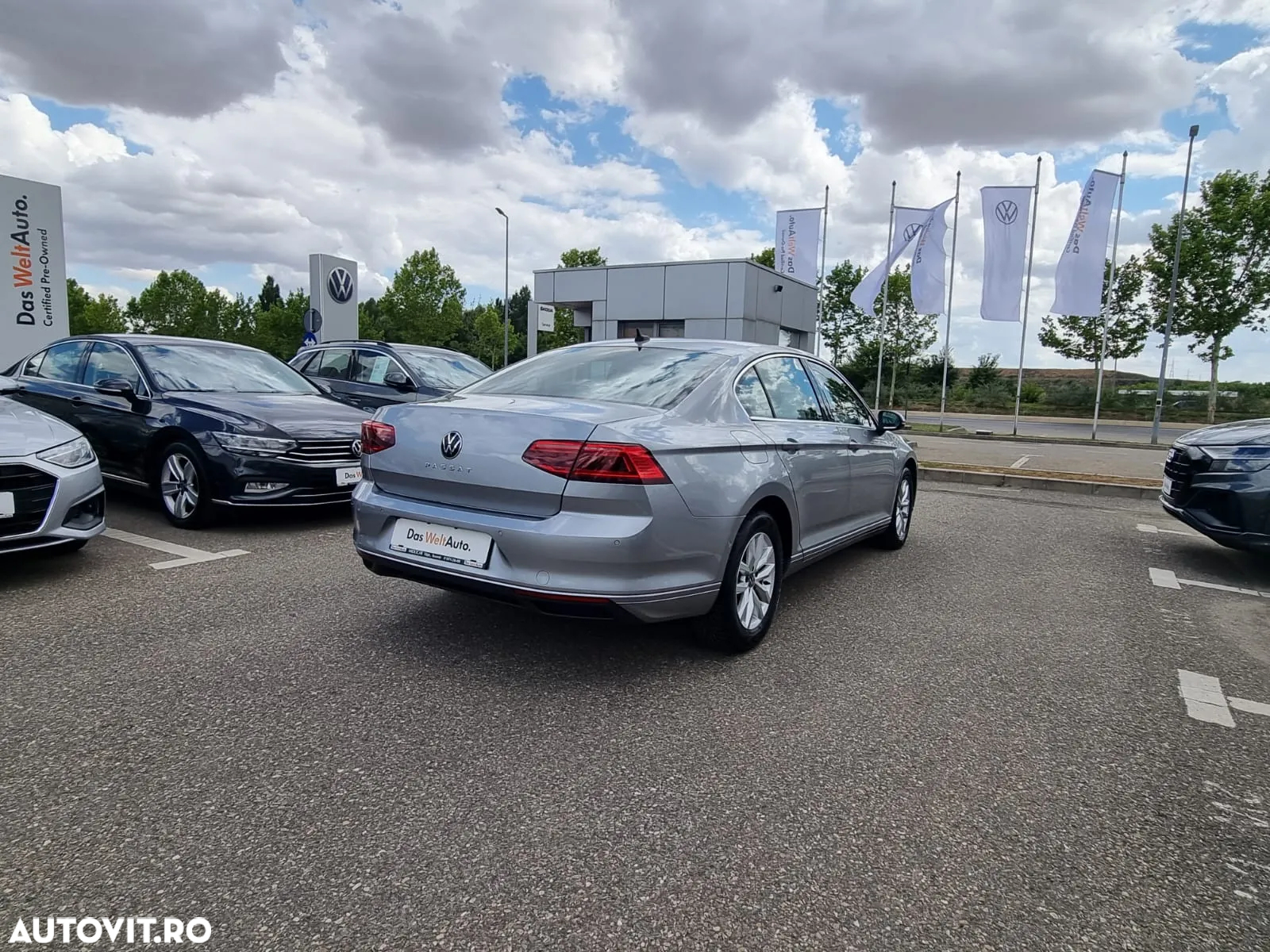 Volkswagen Passat 2.0 TDI DSG Comfortline - 5