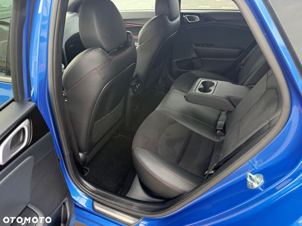 Kia ProCeed 1.6 T-GDI DCT7 OPF GT - 12