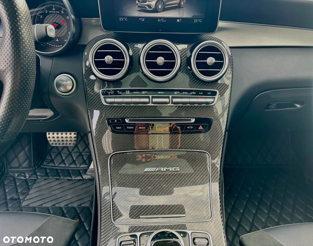 Mercedes-Benz GLC AMG 63 4-Matic+ - 21