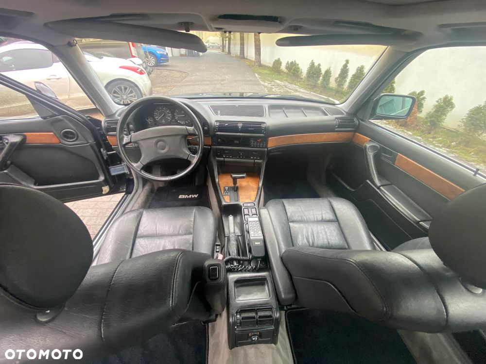 BMW Seria 7 750iL - 4