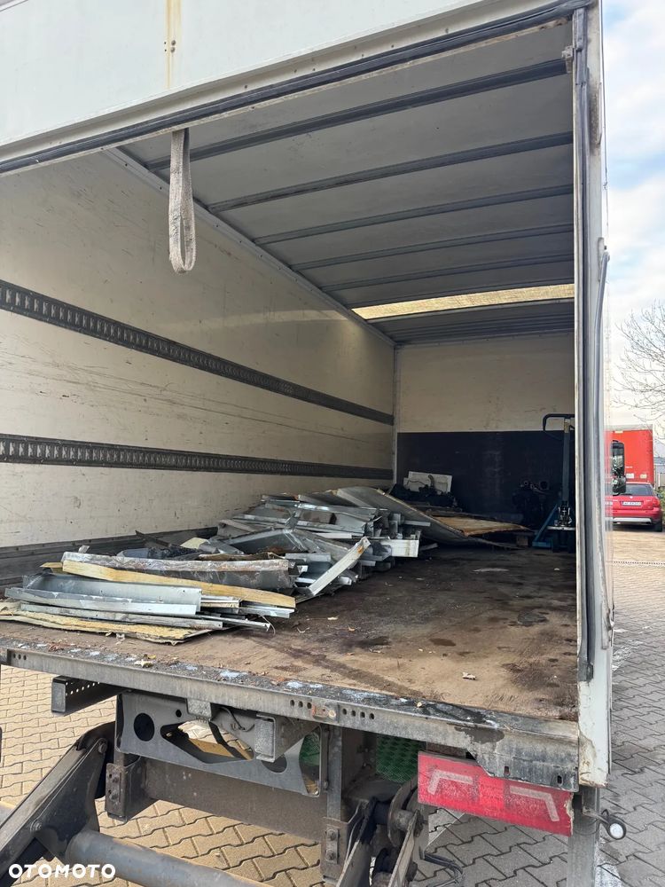 Mercedes-Benz ATEGO - 18