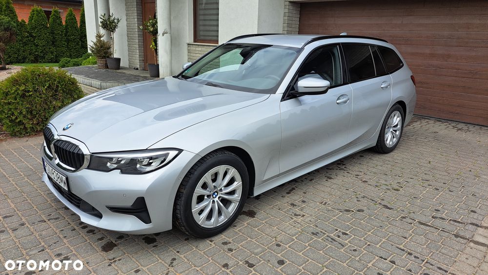 BMW Seria 3 318d - 4