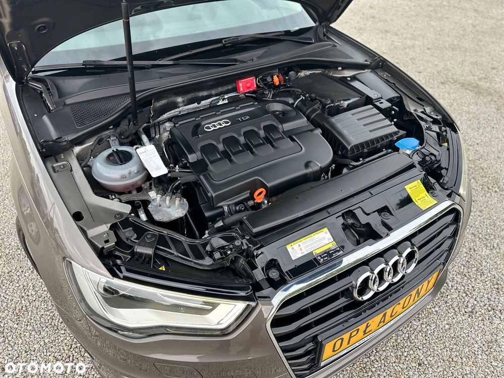 Audi A3 Sportback 2.0 TDI S line Sportpaket - 31