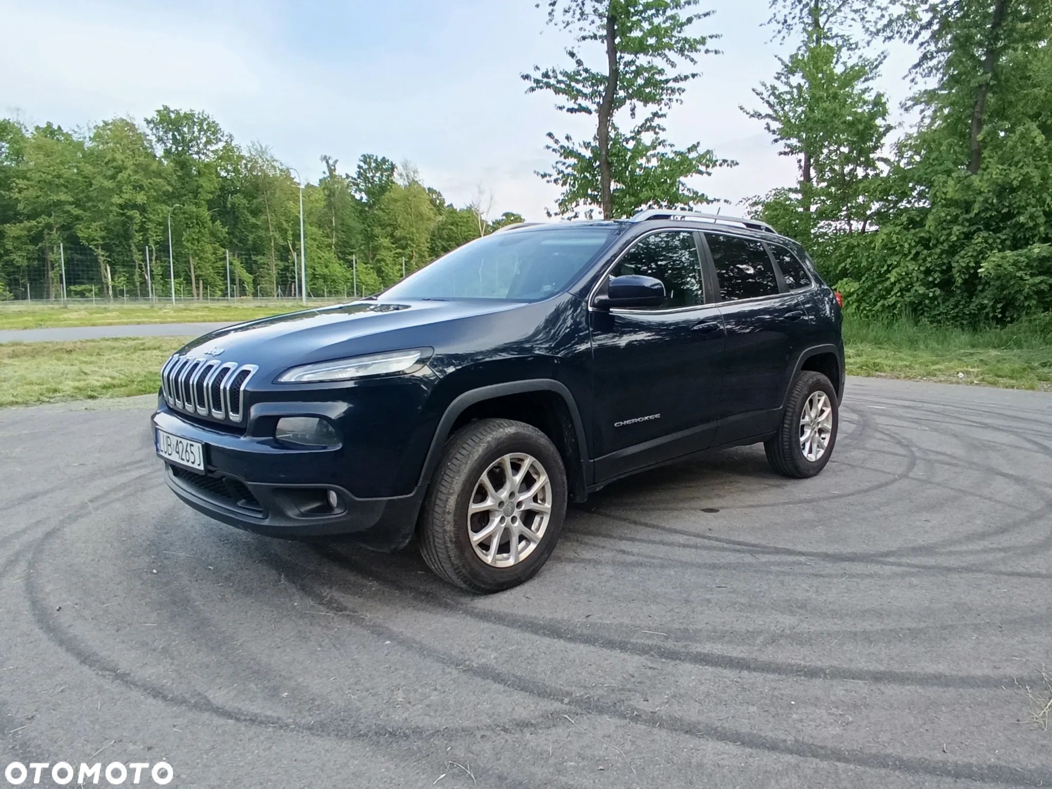 Jeep Cherokee - 1