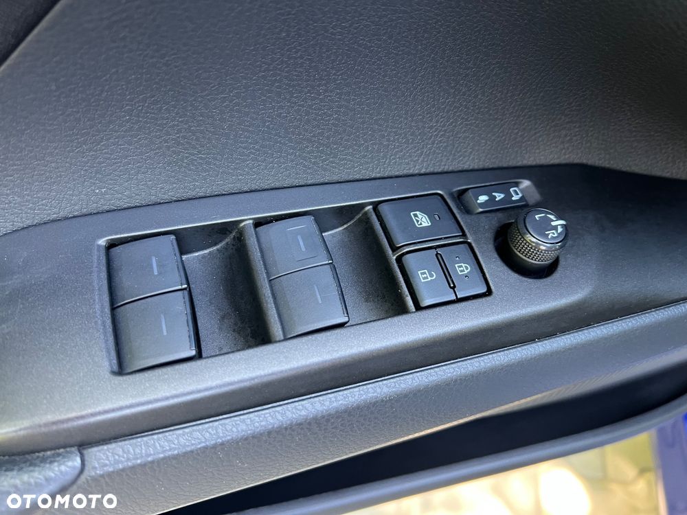 Toyota Camry 2.5 Hybrid Comfort CVT - 13