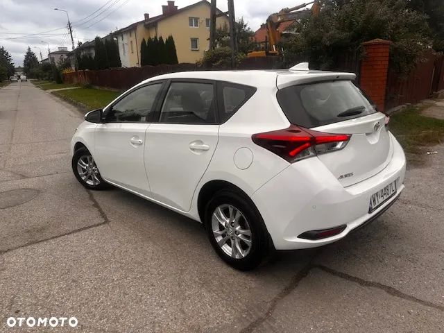 Toyota Auris - 3