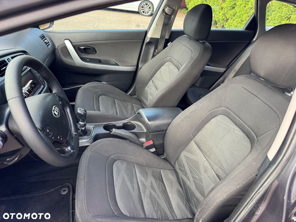 Kia Ceed 1.6 CRDi 128 ISG Fifa World Cup Edition - 20