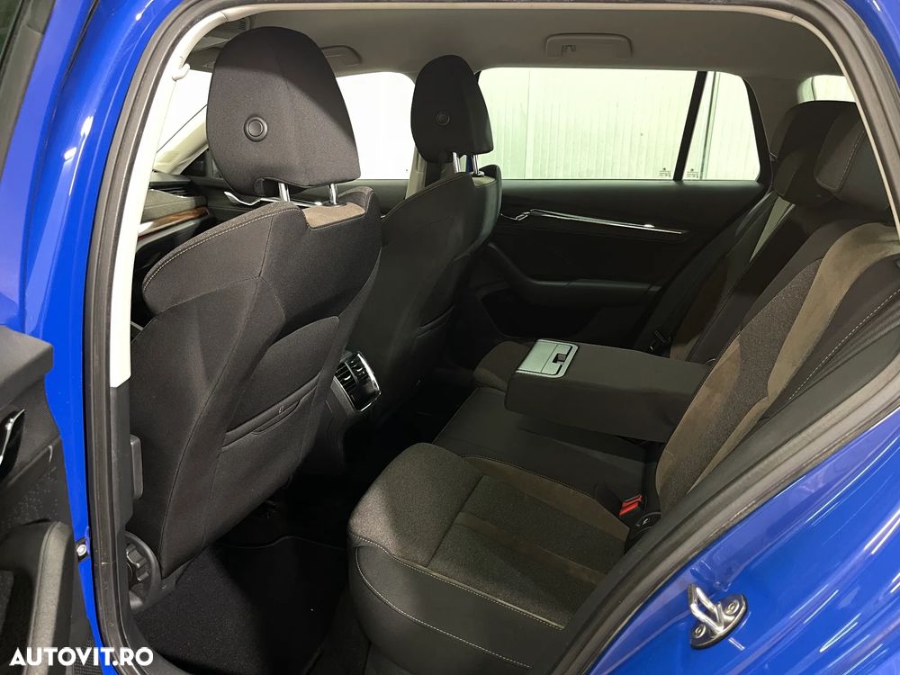 Skoda Octavia 2.0 TDI DSG 4X4 Scout - 12