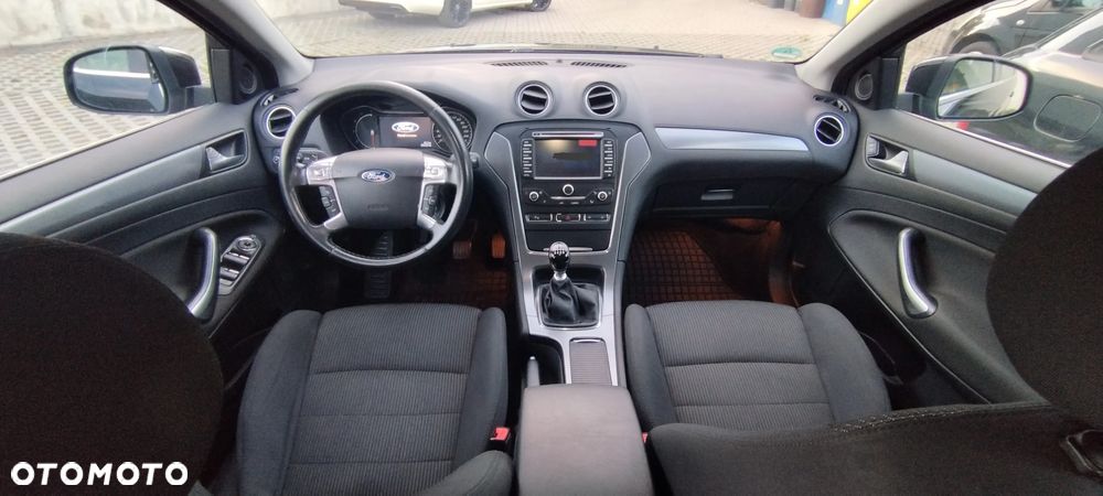 Ford Mondeo 2.2 TDCi Titanium - 13
