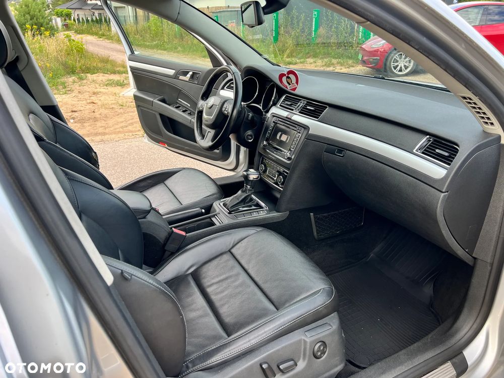 Skoda Superb 2.0 TSI Platinum DSG - 11