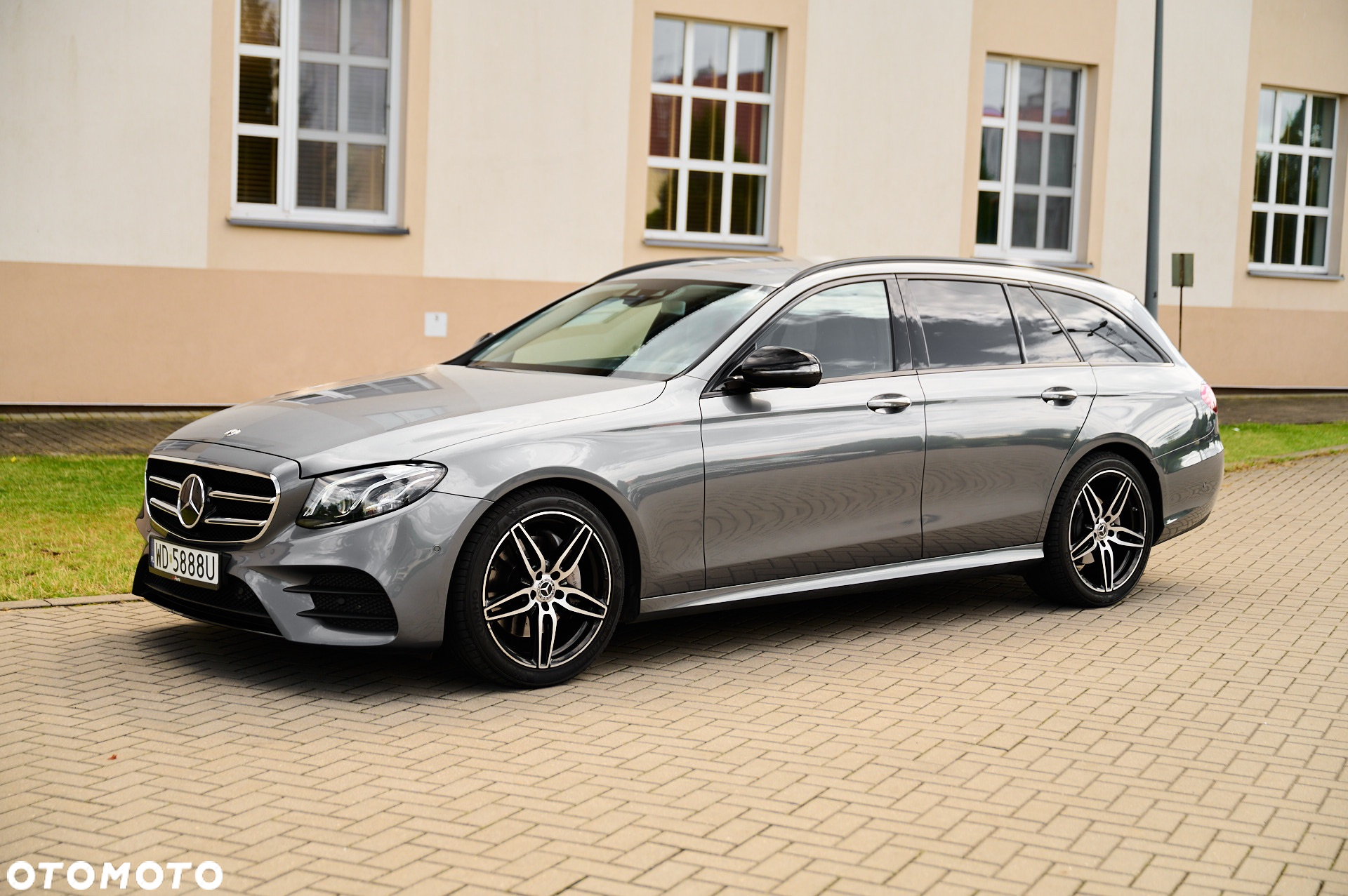 Mercedes-Benz Klasa E - 8