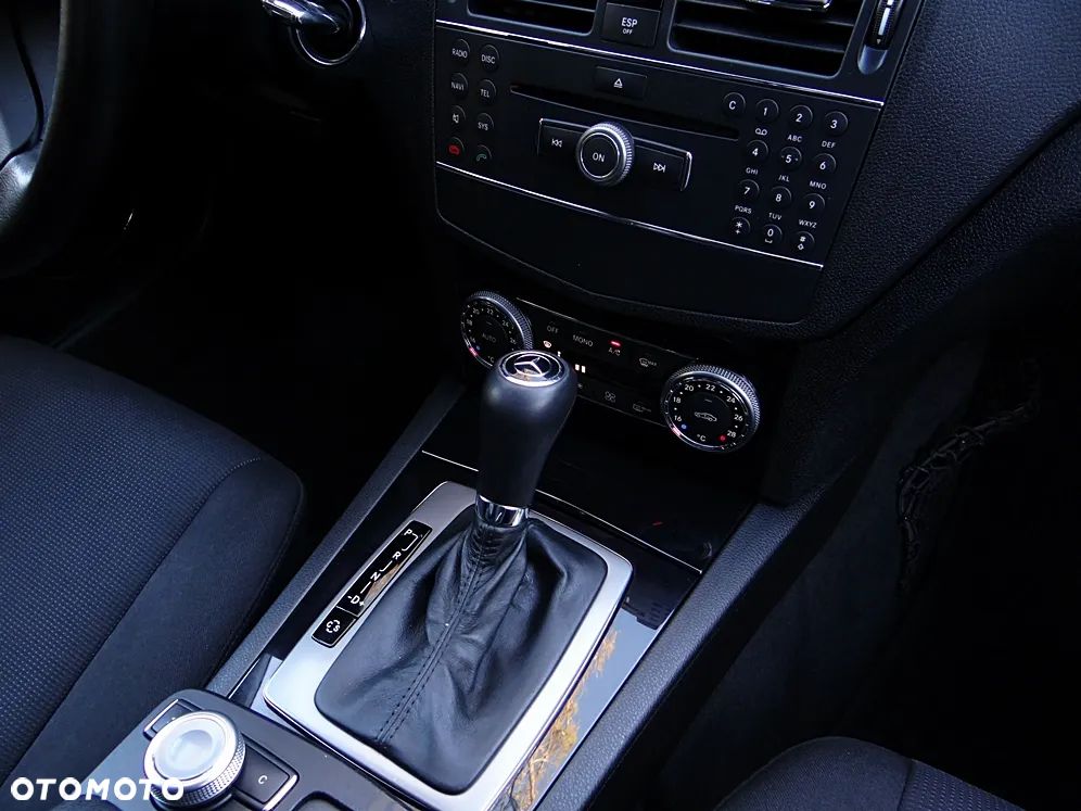 Mercedes-Benz Klasa C 180 Kompressor Automatik - 35