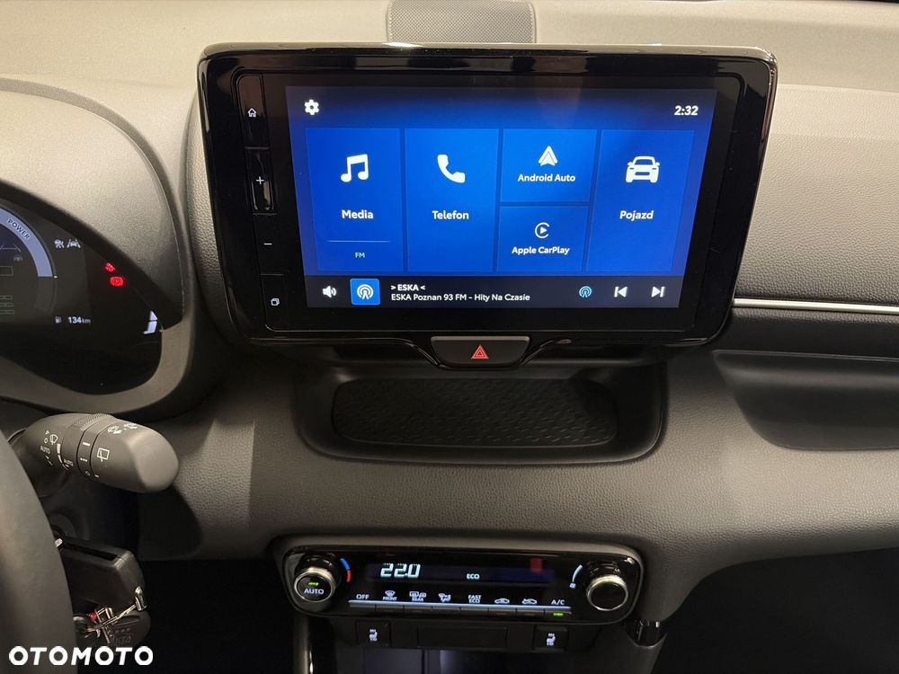 Toyota Yaris Hybrid 1.5 Style - 17