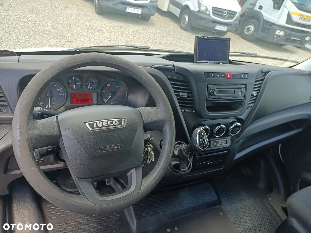 Iveco 70C18 Kontener Winda Boczne Drzwi Niski Przebieg - 16