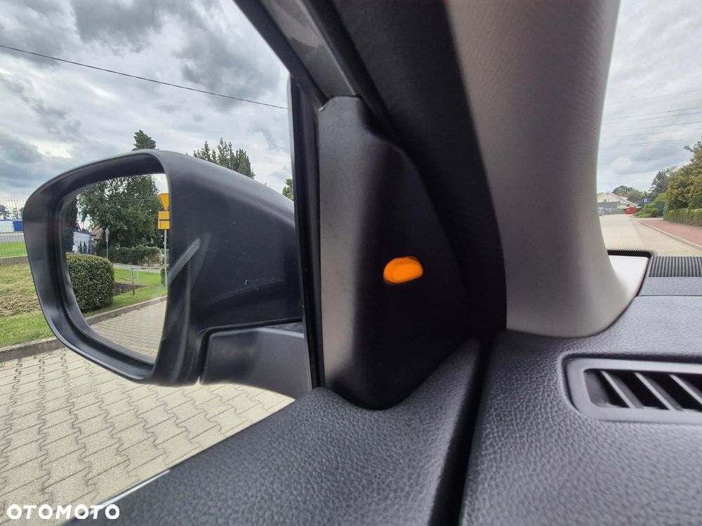 Nissan Qashqai 1.3 DIG-T N-Connecta - 23