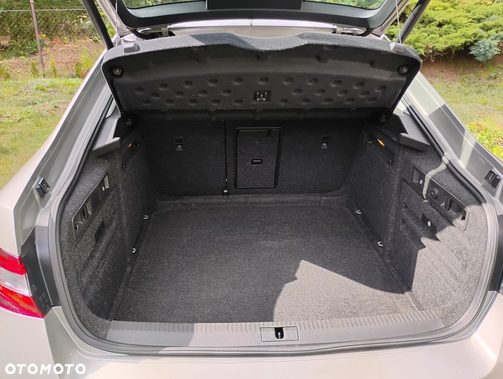 Skoda Superb 2.0 TDI Ambition - 6