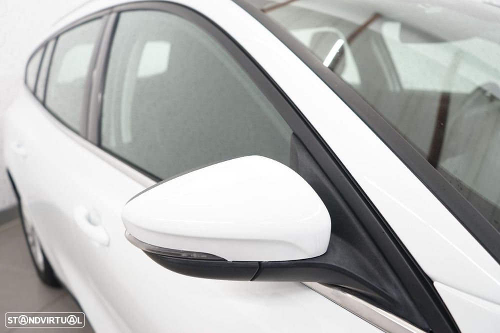 Ford Focus SW 1.5 TDCi EcoBlue Business - 11