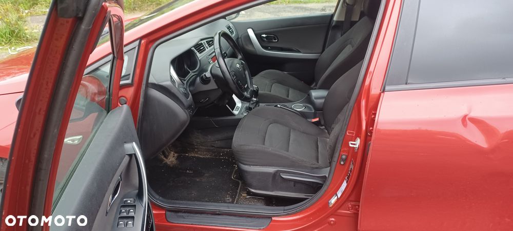 Kia Ceed 1.4 CVVT - 17