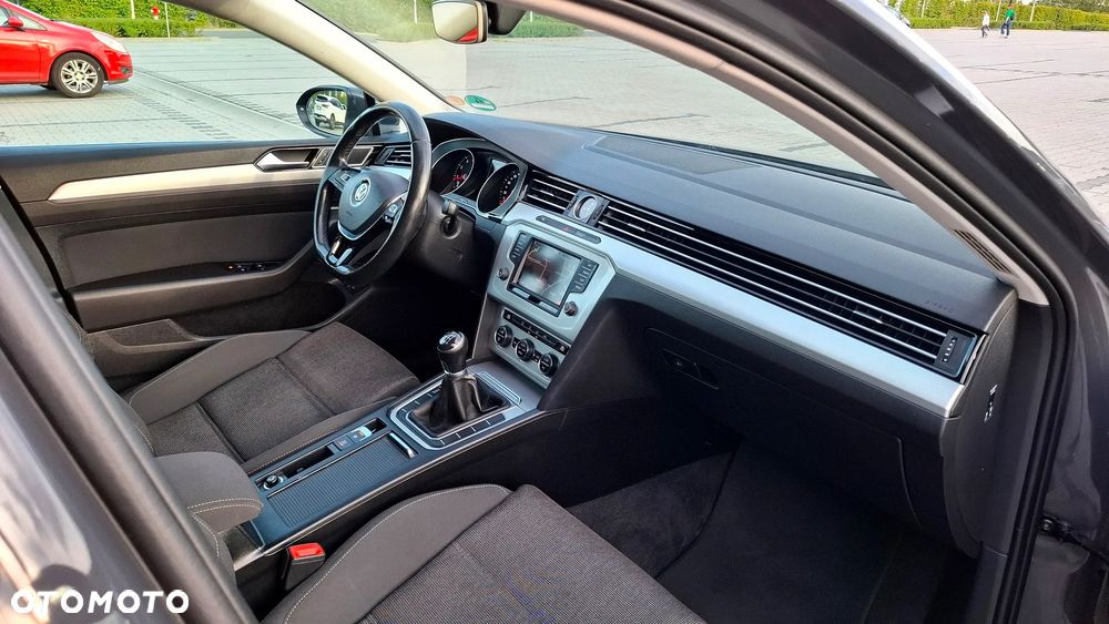 Volkswagen Passat 1.4 TSI ACT (BlueMotion Technology) Comfortline - 24