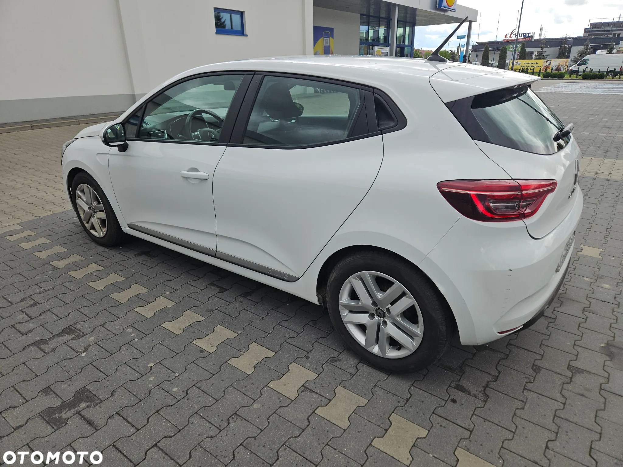 Renault Clio 1.0 TCe Zen - 8