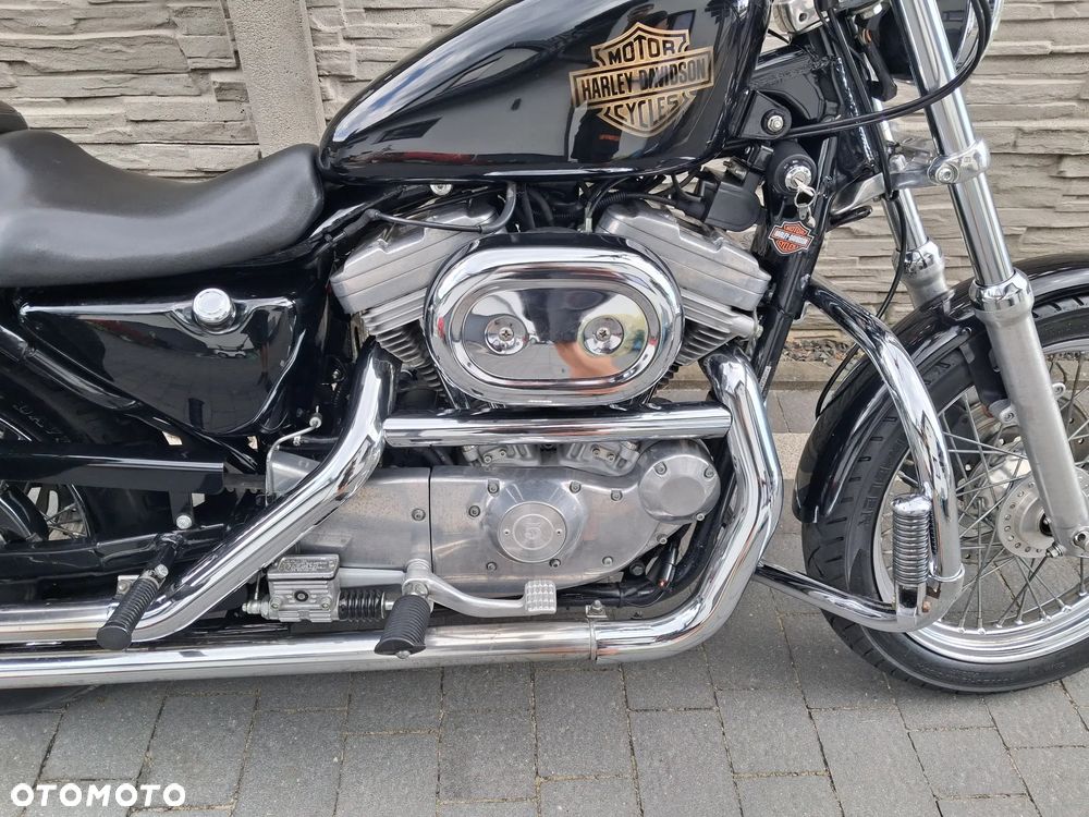 Harley-Davidson Sportster Custom 883C - 7