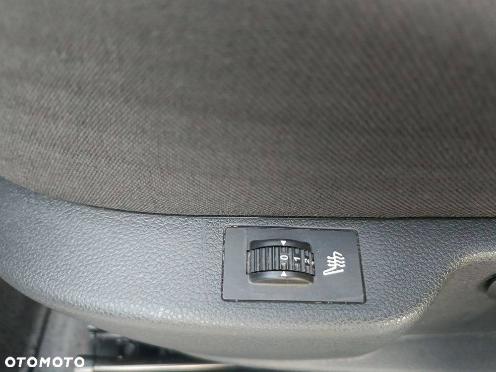 Peugeot 5008 HDI 160 Automatik Business-Line - 17