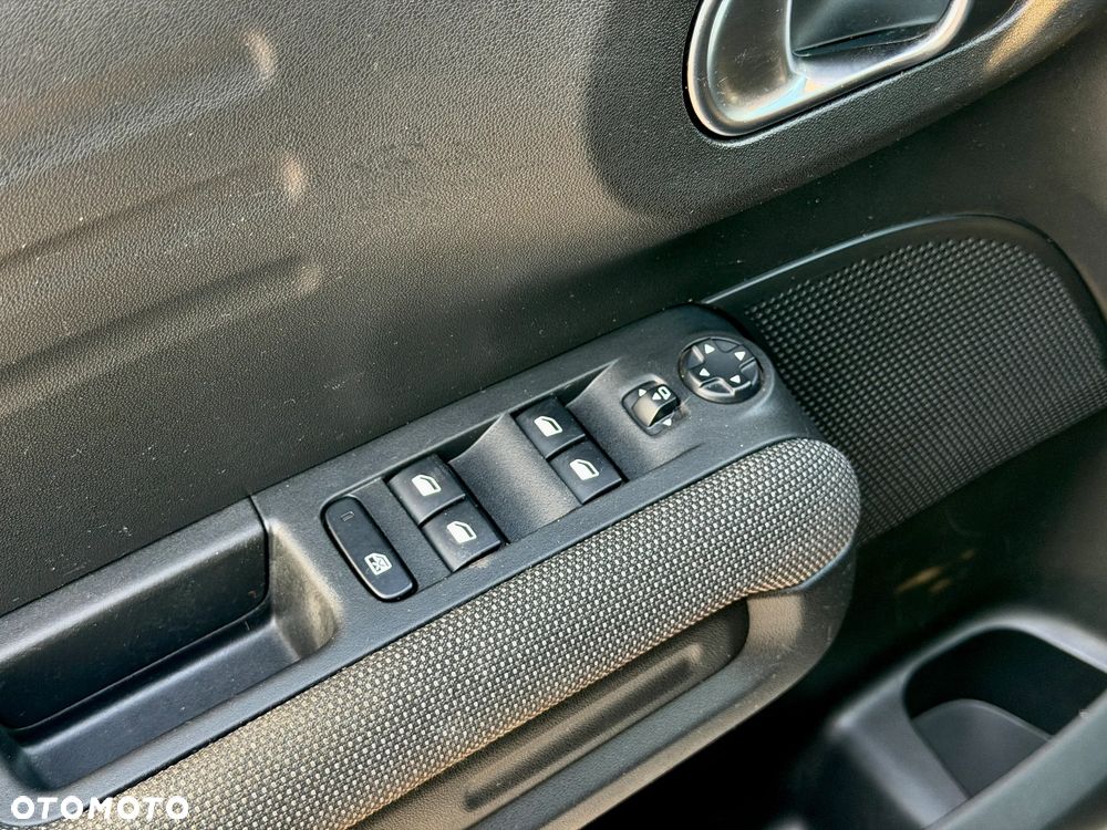 Citroën C3 Aircross 1.2 PureTech Origins S&S - 19