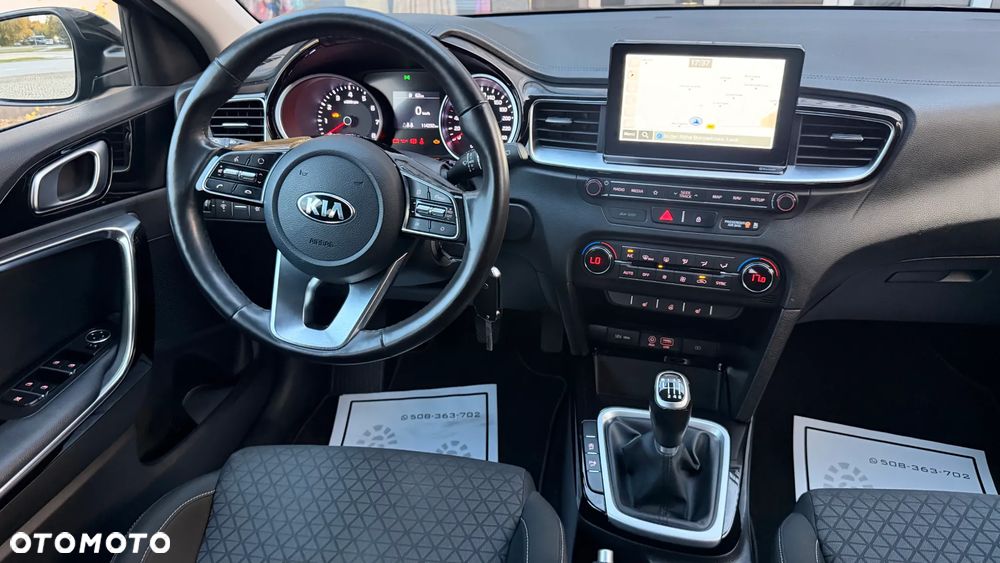 Kia Ceed - 13