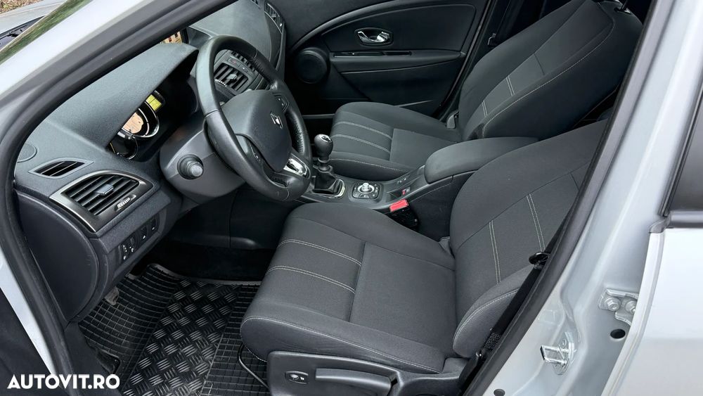 Renault Megane ENERGY TCe 115 Start & Stopp Paris Business - 7