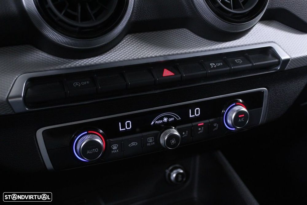 Audi Q2 30 TFSI Advanced - 30