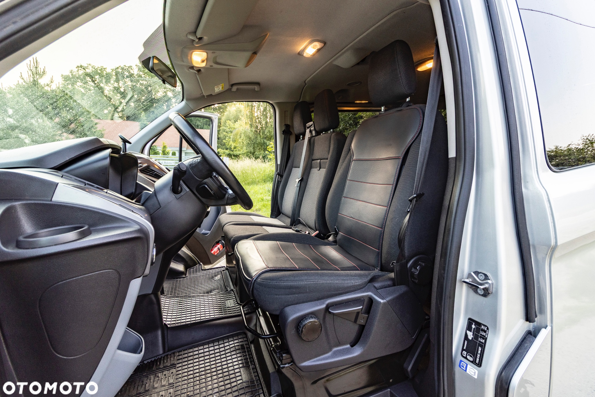 Ford Transit Custom 290 L2H1 Limited - 20