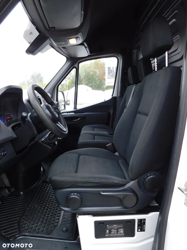 Mercedes-Benz Sprinter - 7