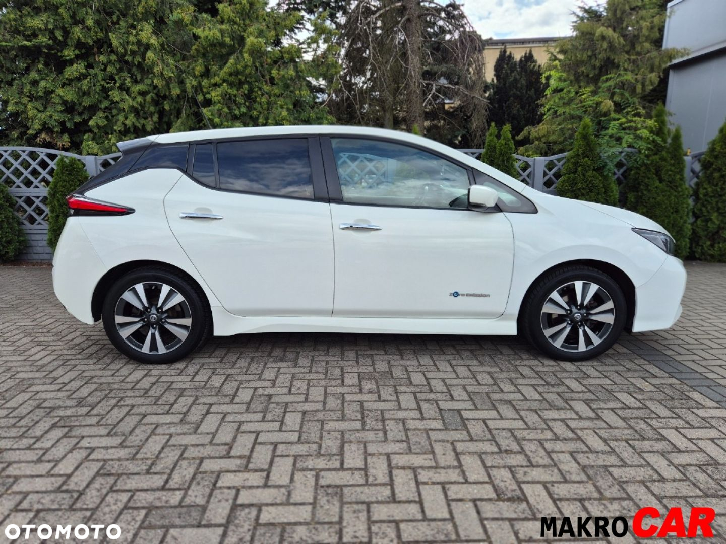 Nissan Leaf - 22