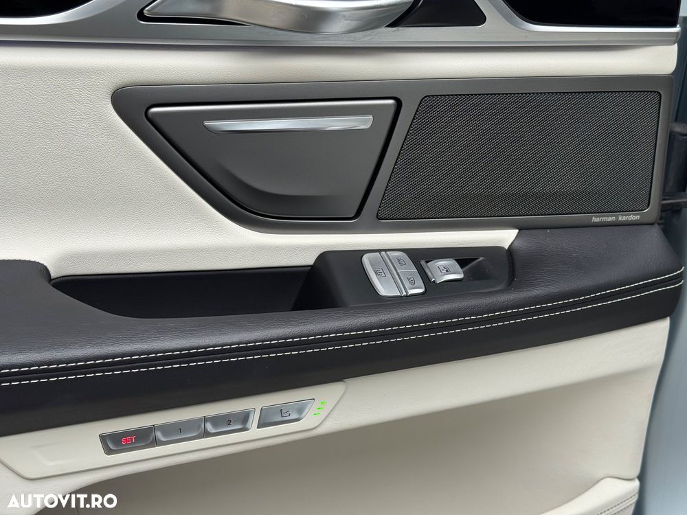 BMW Seria 7 - 15