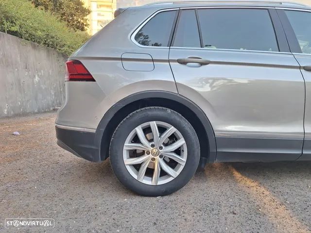VW Tiguan 2.0 TDI Highline - 24
