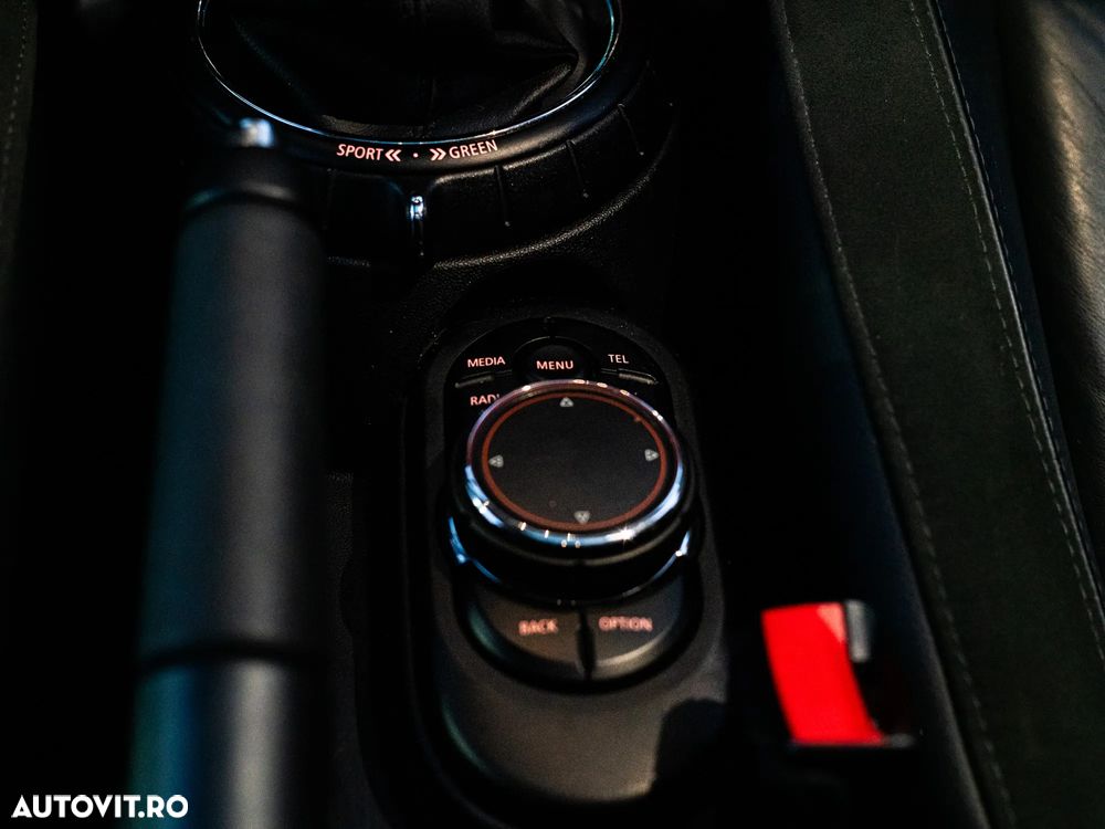 Mini Cooper S Standard - 38