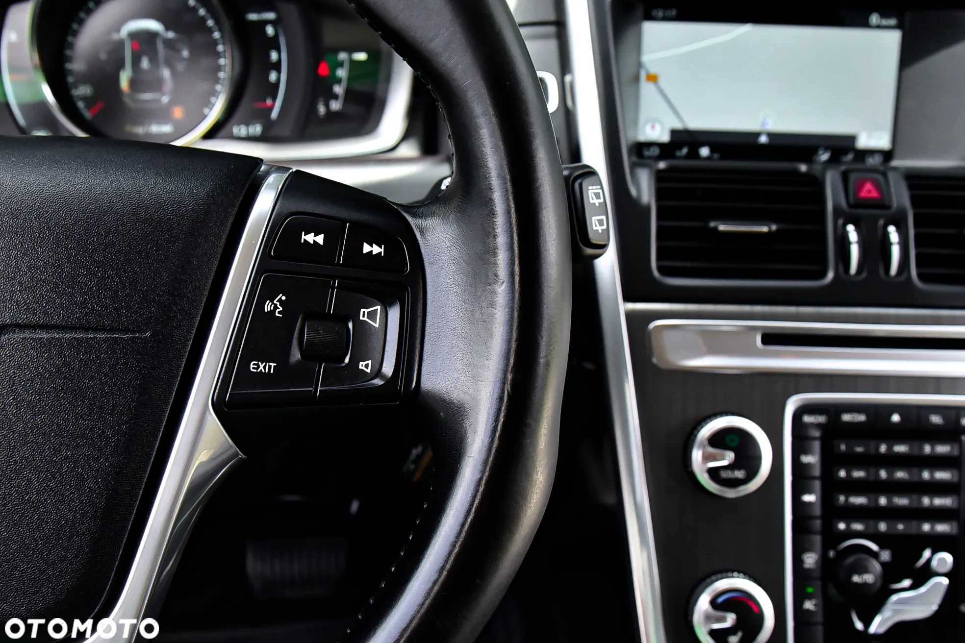 Volvo XC 60 D4 Geartronic Summum - 20