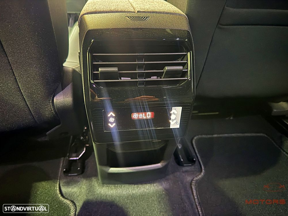 Peugeot 5008 1.2 Hybrid Allure e-DCS6 - 35