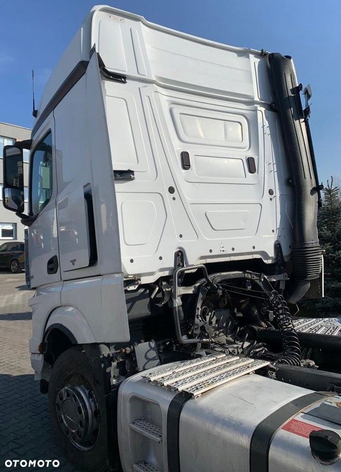 SZKIELET KABINY MERCEDES ACTROS MP4 EU - 7