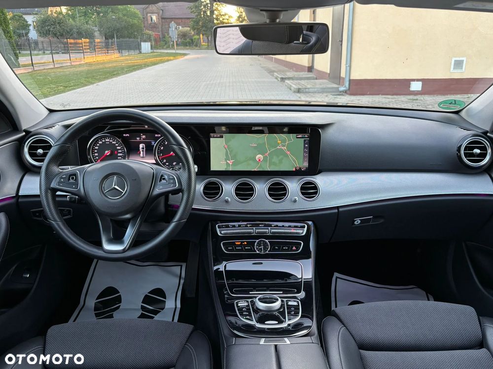 Mercedes-Benz Klasa E - 40