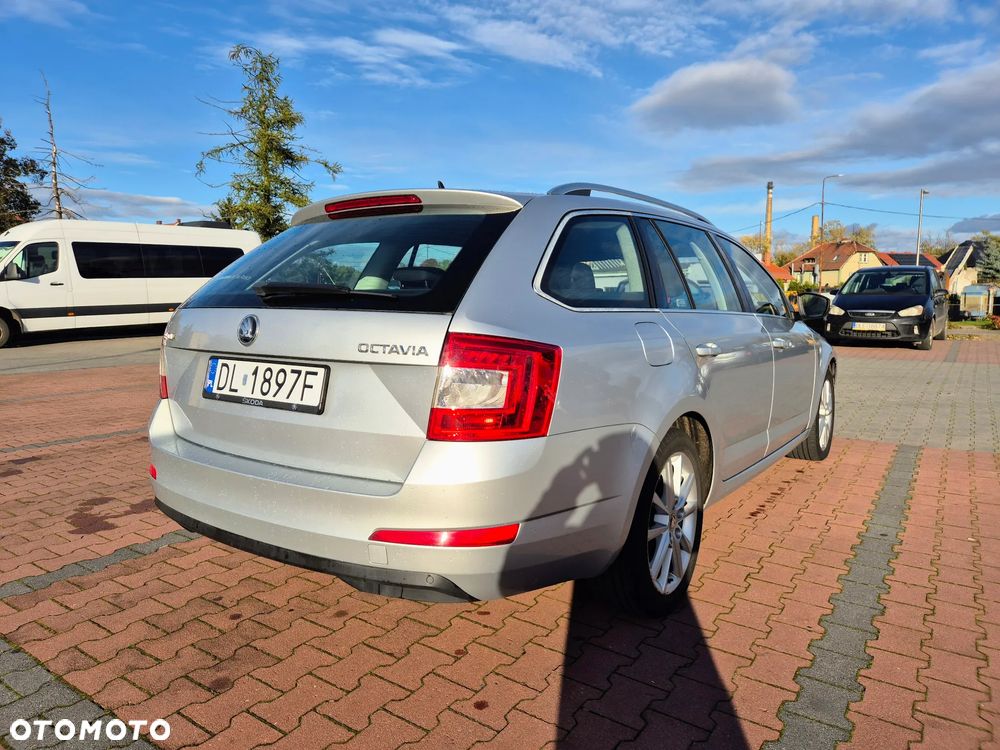 Skoda Octavia 2.0 TDI Style DSG - 7