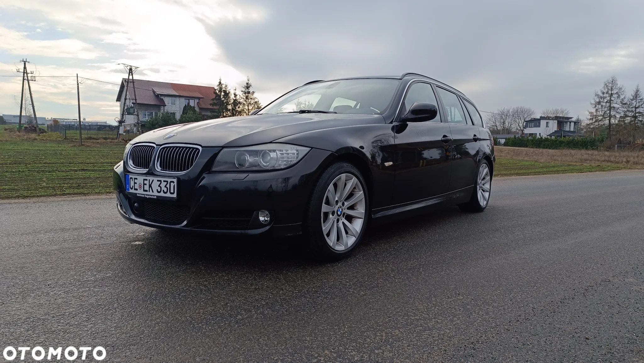 BMW Seria 3 330d DPF Touring Edition Sport - 3