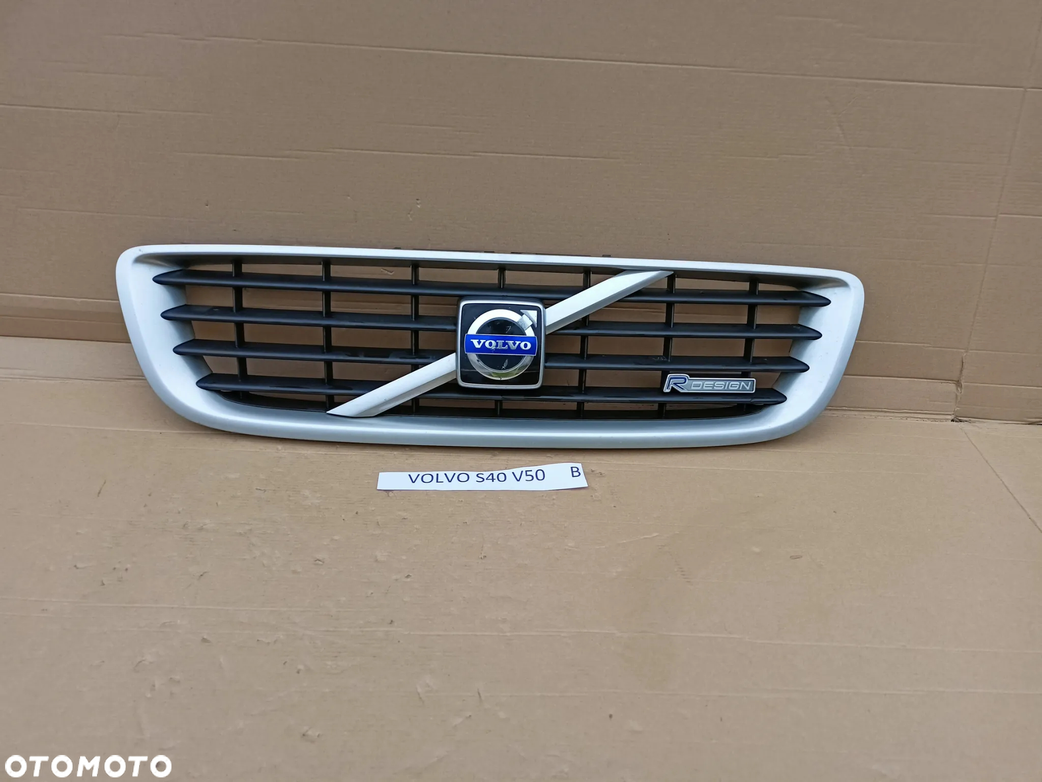 Grill Atrapa Volvo S40 V50 07-12 R-design grill atrapa oryginał - 2