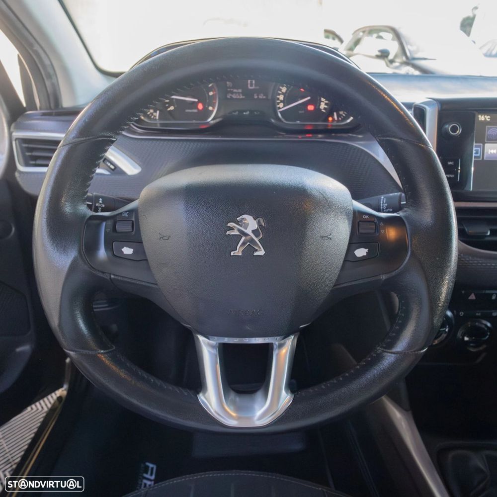 Peugeot 2008 1.4 HDi Active - 14