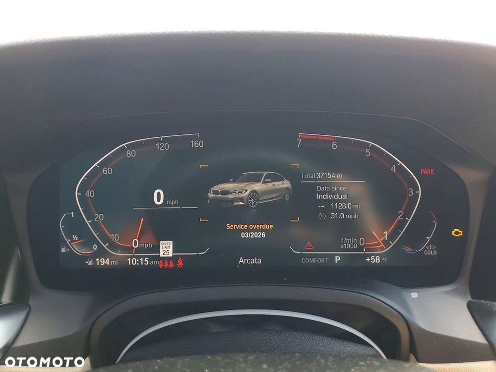 BMW Seria 3 330i M Sport - 9