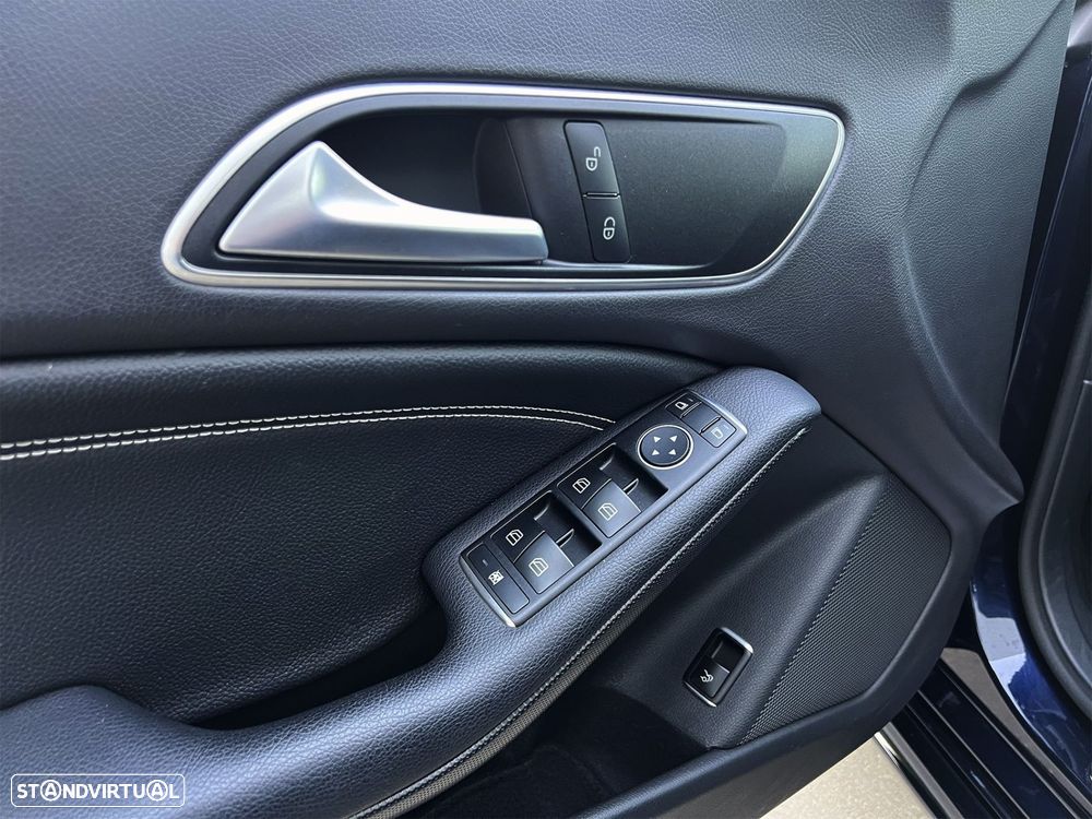 Mercedes-Benz CLA 180 d Urban - 13