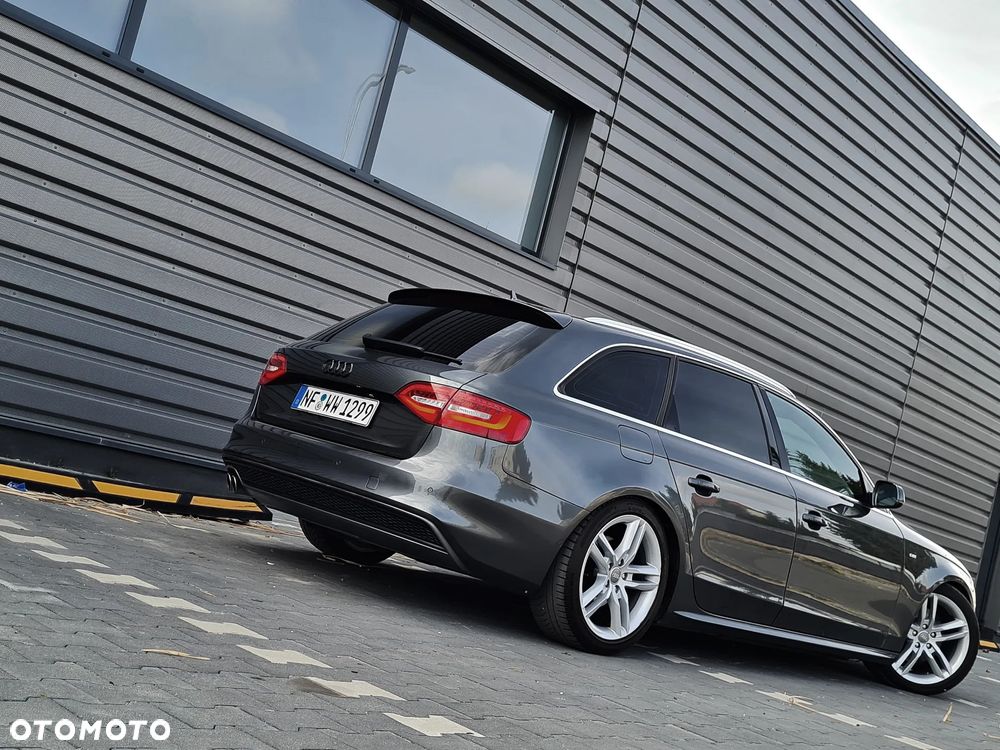 Audi A4 Avant 2.0 TDI DPF quattro S tronic S line Sportpaket - 31