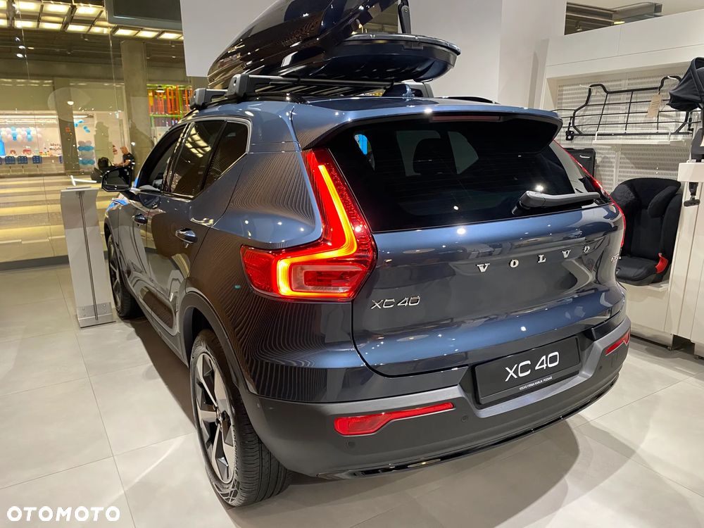 Volvo XC 40 B3 Ultra Dark - 9